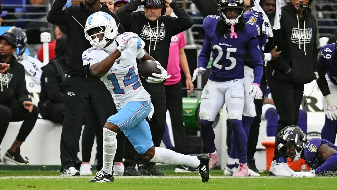 NFL Rookie Card Market Watch After Week 4: Carnell Tate Surges as Quarterback Hype Stalls